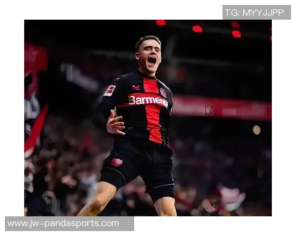 27号莫火车头迎战勒沃库森期待一场精彩的欧战对决 27号莫火车头迎战勒沃库森期待一场精彩的欧战对决